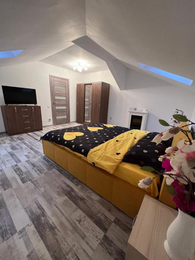 Zizi'S House Garii Apartment Brasov Ngoại thất bức ảnh