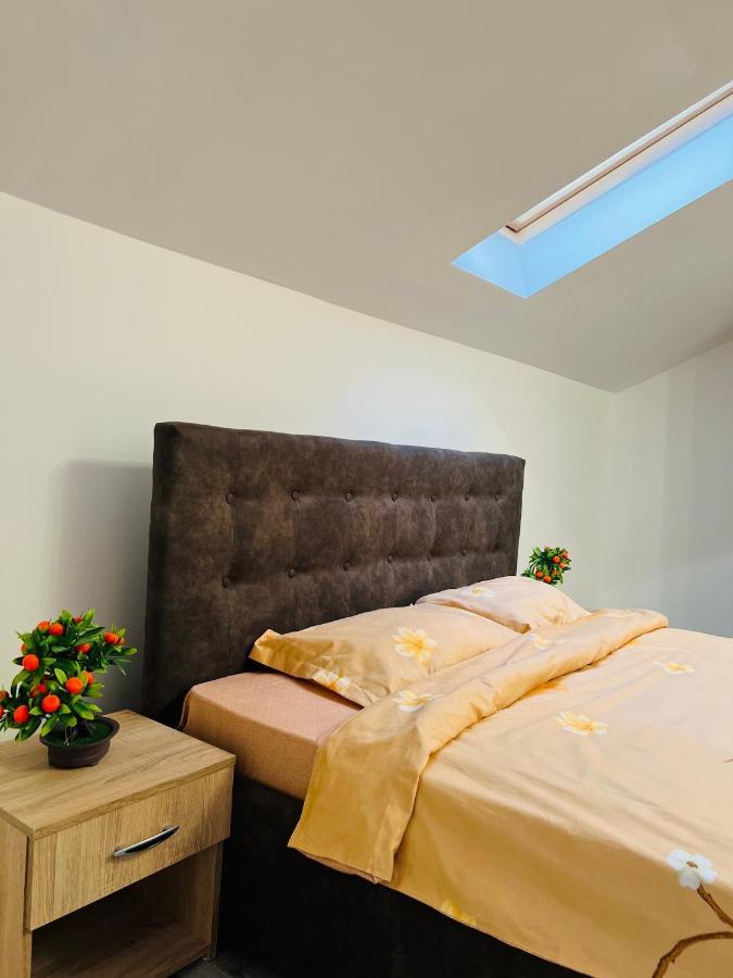 Zizi'S House Garii Apartment Brasov Ngoại thất bức ảnh