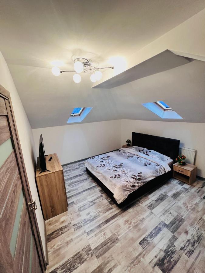Zizi'S House Garii Apartment Brasov Ngoại thất bức ảnh
