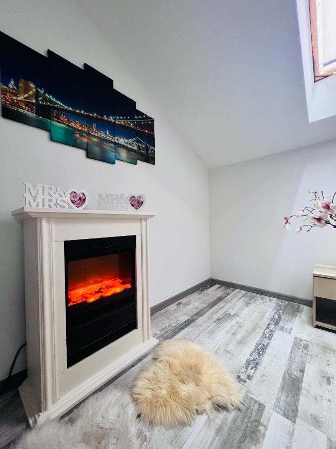 Zizi'S House Garii Apartment Brasov Ngoại thất bức ảnh